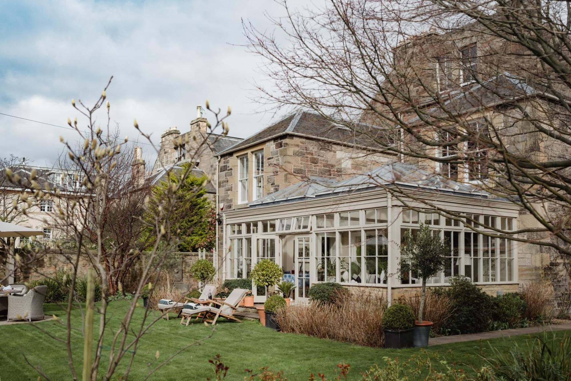 Private And Prestigious Luxury *